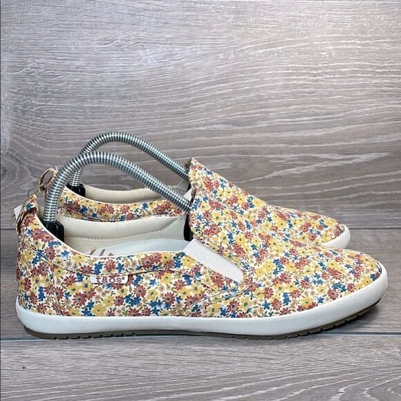 NWT Taos Dandy Floral Multi Color Canvas Women’s Sz 9.5 Slip On Loafer Sneakers - Picture 1 of 12